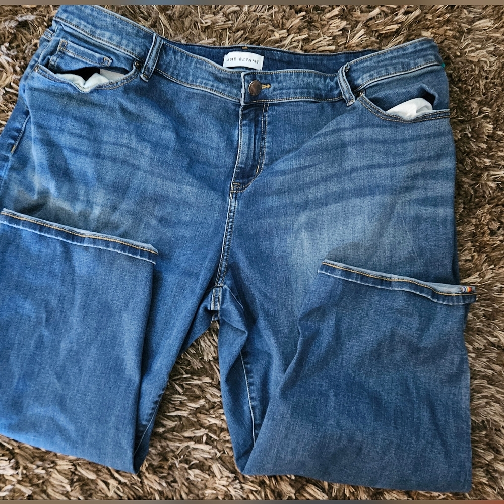 Lane Bryant Mid-Wash Cropped Jeans - Picture 9 of 9